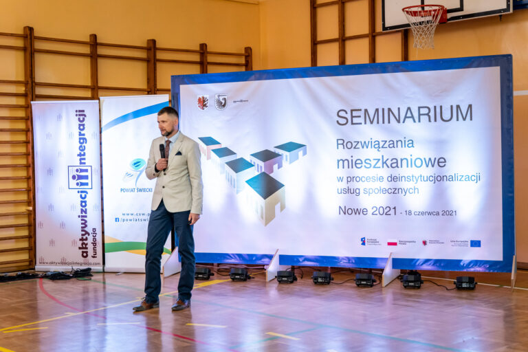 Seminarium Rozwiązania mieszkaniowe w procesie deinstytucjonalizacji usług społecznych